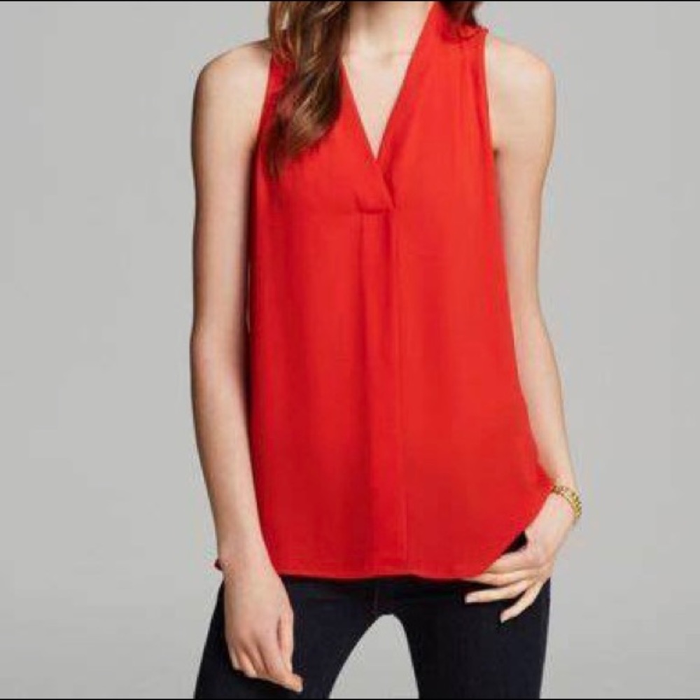 Vince Camuto V-neck sleeveless red top